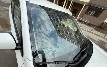 Mitsubishi Outlander III рестайлинг 3, 2015 год, 1 650 000 рублей, 10 фотография