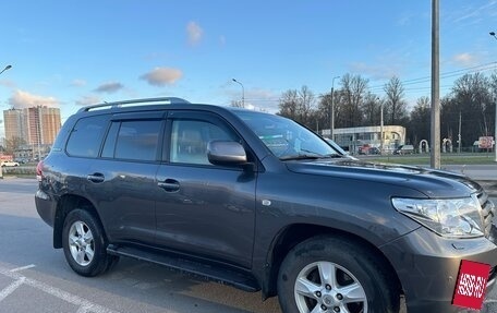 Toyota Land Cruiser 200, 2011 год, 3 050 000 рублей, 6 фотография