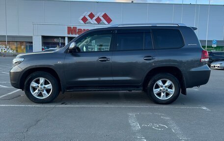 Toyota Land Cruiser 200, 2011 год, 3 050 000 рублей, 20 фотография