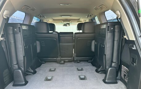 Toyota Land Cruiser 200, 2011 год, 3 050 000 рублей, 38 фотография