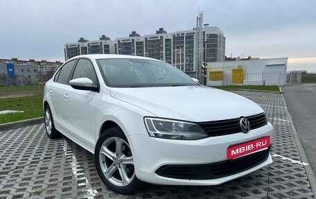 Volkswagen Jetta VI, 2014 год, 1 100 000 рублей, 4 фотография