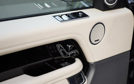 Land Rover Range Rover IV рестайлинг, 2019 год, 5 990 000 рублей, 25 фотография