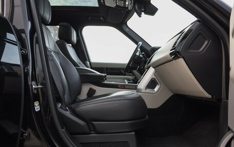 Land Rover Range Rover IV рестайлинг, 2019 год, 5 990 000 рублей, 29 фотография