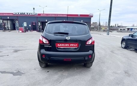 Nissan Qashqai, 2010 год, 950 000 рублей, 3 фотография
