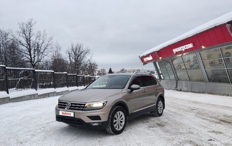 Volkswagen Tiguan II, 2018 год, 2 500 000 рублей, 8 фотография