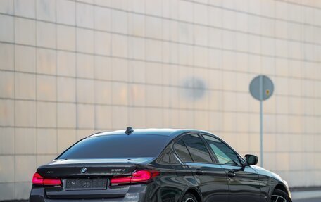 BMW 5 серия, 2020 год, 5 900 000 рублей, 2 фотография