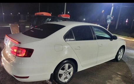 Volkswagen Jetta VI, 2013 год, 600 000 рублей, 4 фотография