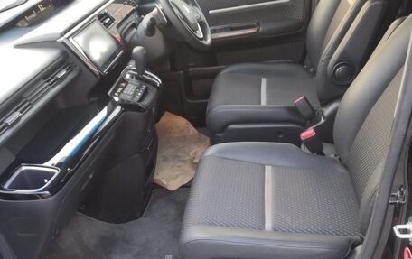 Honda Stepwgn IV, 2017 год, 2 150 000 рублей, 25 фотография