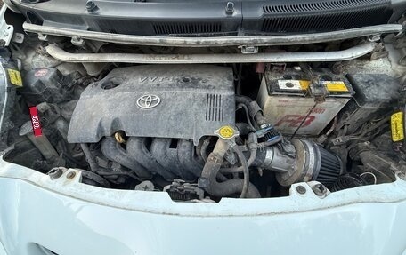 Toyota Vitz, 2005 год, 820 000 рублей, 17 фотография