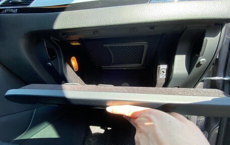 Volkswagen Touareg III, 2010 год, 1 600 000 рублей, 10 фотография