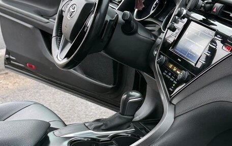 Toyota Camry, 2020 год, 2 399 999 рублей, 10 фотография