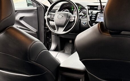 Toyota Camry, 2020 год, 2 399 999 рублей, 9 фотография