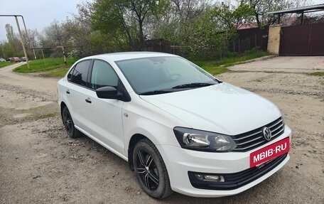 Volkswagen Polo VI (EU Market), 2015 год, 1 100 000 рублей, 2 фотография
