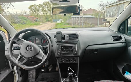 Volkswagen Polo VI (EU Market), 2015 год, 1 100 000 рублей, 6 фотография