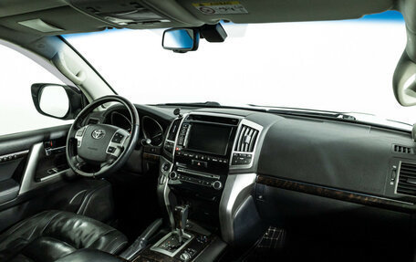 Toyota Land Cruiser 200, 2014 год, 4 299 990 рублей, 9 фотография