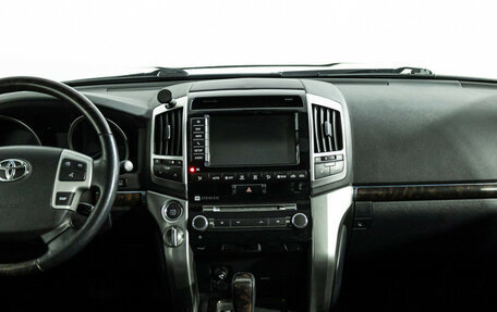 Toyota Land Cruiser 200, 2014 год, 4 299 990 рублей, 14 фотография