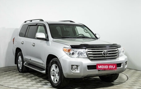 Toyota Land Cruiser 200, 2014 год, 4 299 990 рублей, 3 фотография