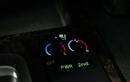 Toyota Land Cruiser 200, 2014 год, 4 299 990 рублей, 18 фотография