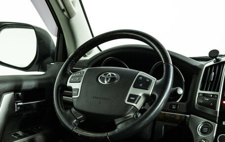 Toyota Land Cruiser 200, 2014 год, 4 299 990 рублей, 27 фотография