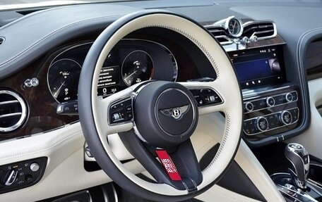 Bentley Bentayga I, 2020 год, 8 фотография