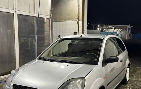 Ford Fiesta, 2005 год, 245 000 рублей, 1 фотография