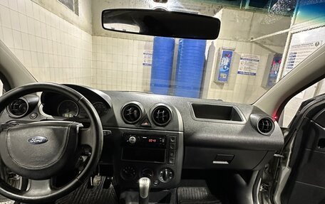 Ford Fiesta, 2005 год, 245 000 рублей, 2 фотография