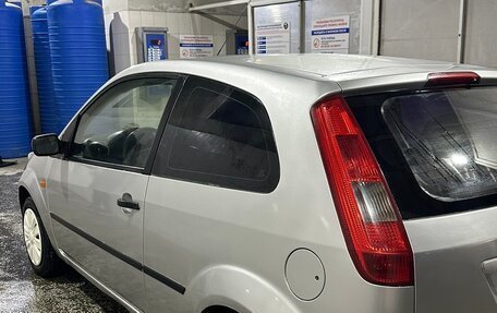 Ford Fiesta, 2005 год, 245 000 рублей, 6 фотография