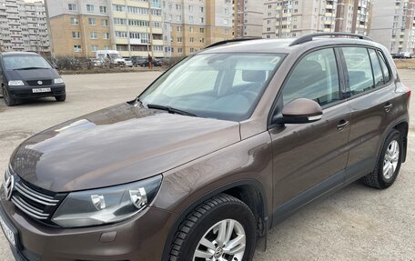 Volkswagen Tiguan I, 2014 год, 1 400 000 рублей, 2 фотография