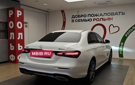 Mercedes-Benz E-Класс, 2021 год, 4 890 000 рублей, 4 фотография