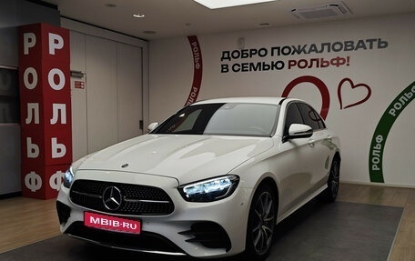 Mercedes-Benz E-Класс, 2021 год, 4 890 000 рублей, 1 фотография