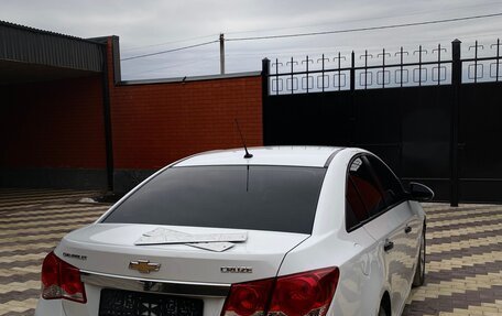 Chevrolet Cruze II, 2013 год, 680 000 рублей, 3 фотография