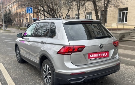 Volkswagen Tiguan II, 2021 год, 2 880 000 рублей, 6 фотография