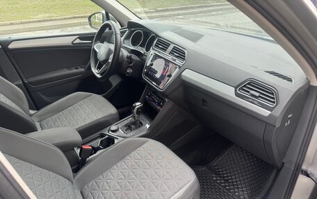 Volkswagen Tiguan II, 2021 год, 2 880 000 рублей, 11 фотография