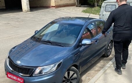 KIA Rio III рестайлинг, 2013 год, 1 000 000 рублей, 1 фотография