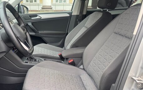 Volkswagen Tiguan II, 2021 год, 2 880 000 рублей, 18 фотография