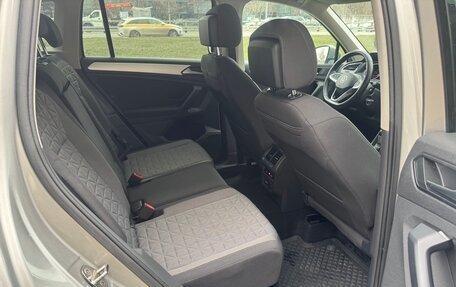 Volkswagen Tiguan II, 2021 год, 2 880 000 рублей, 16 фотография