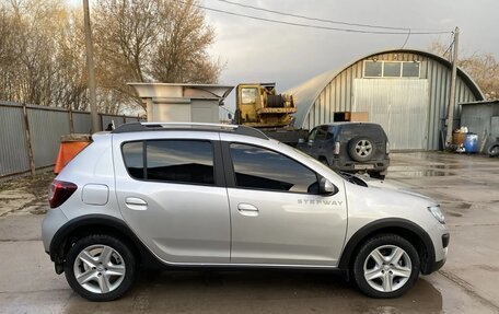 Renault Sandero II рестайлинг, 2016 год, 1 200 000 рублей, 2 фотография