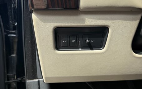 Land Rover Range Rover IV рестайлинг, 2016 год, 4 200 000 рублей, 6 фотография