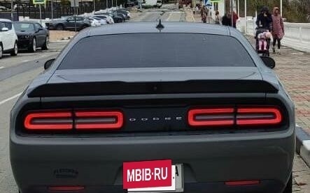 Dodge Challenger III рестайлинг 2, 2023 год, 8 000 000 рублей, 3 фотография