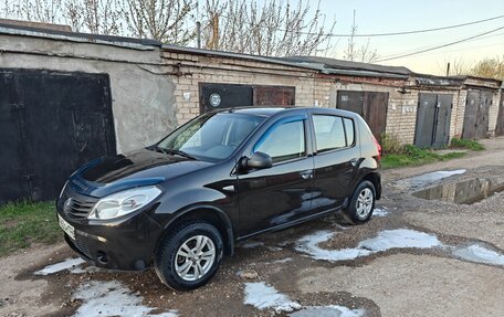 Renault Sandero I, 2012 год, 400 000 рублей, 2 фотография