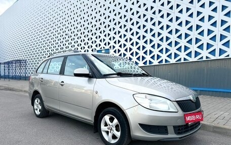 Skoda Fabia II, 2010 год, 373 000 рублей, 2 фотография