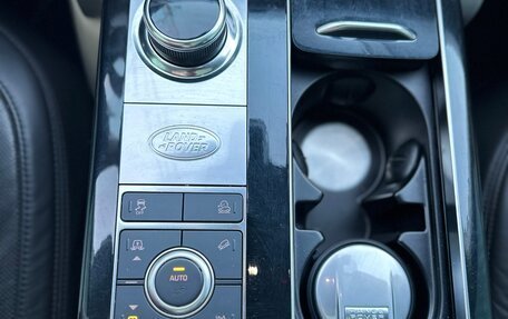 Land Rover Range Rover IV рестайлинг, 2018 год, 8 500 000 рублей, 9 фотография