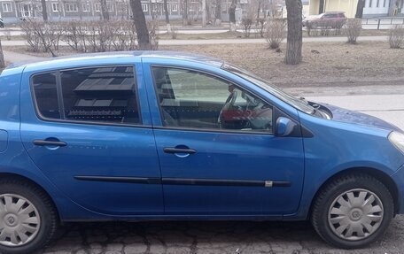 Renault Clio III, 2006 год, 340 000 рублей, 2 фотография