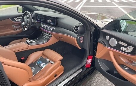 Mercedes-Benz E-Класс, 2018 год, 4 500 000 рублей, 8 фотография