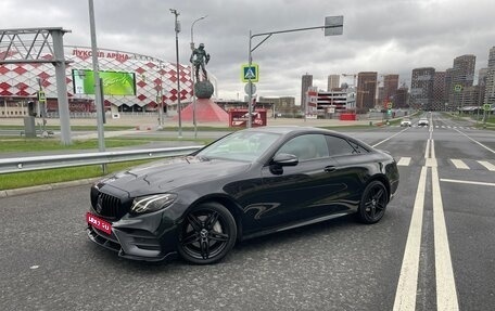 Mercedes-Benz E-Класс, 2018 год, 4 500 000 рублей, 1 фотография