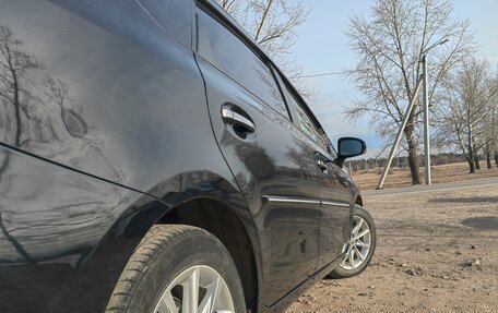 Toyota Prius Alpha I (ZVW40/41), 2014 год, 1 270 000 рублей, 2 фотография