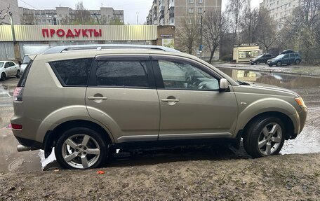 Mitsubishi Outlander III рестайлинг 3, 2008 год, 850 000 рублей, 6 фотография