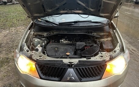 Mitsubishi Outlander III рестайлинг 3, 2008 год, 850 000 рублей, 13 фотография