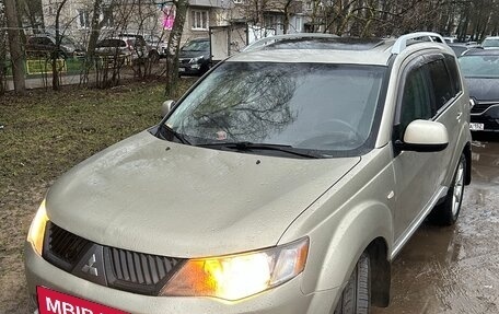 Mitsubishi Outlander III рестайлинг 3, 2008 год, 850 000 рублей, 2 фотография