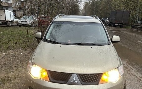 Mitsubishi Outlander III рестайлинг 3, 2008 год, 850 000 рублей, 3 фотография